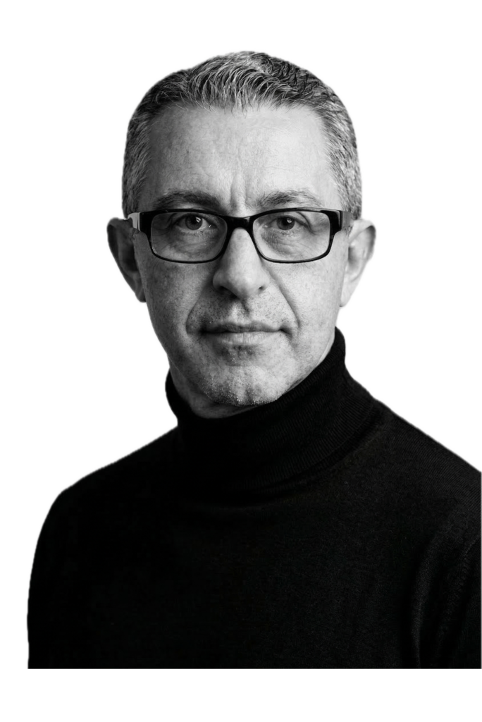 Savas Kozluklu (MBA), ZeoAI, KI-Strategie-Berater_KI-Berater_KI_Umsetzer sowie KI-Transformationspartner. Mit KI-Beratung für Unternehmen wird ein KI-Betriebssystem errichtet, dass Zeit-, Geld-, Produktivitäts- und Gewinneffekte hat.